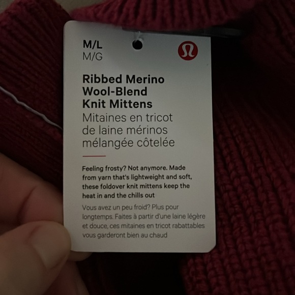 BNWT LULULEMON MITTENS - Picture 5 of 5